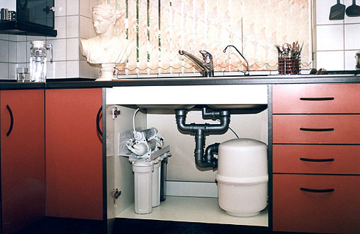 Замена картриджей в фильтре обратного осмоса