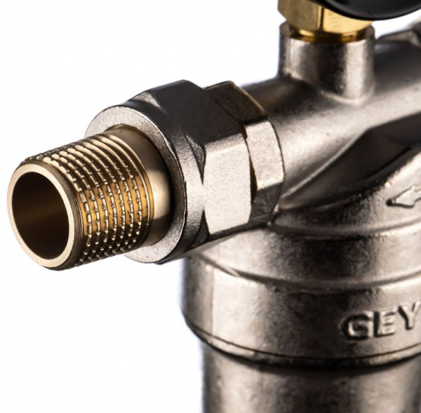 Гейзер Бастион 7508165201 1/2"  с манометром для горячей воды