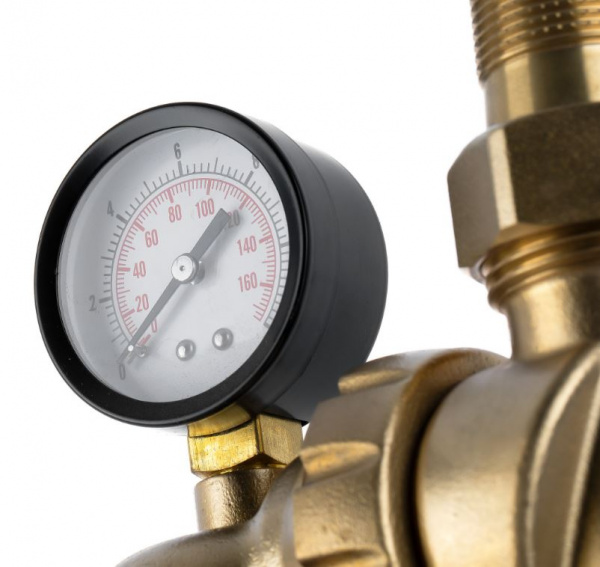 Гейзер Бастион 7508095201 с манометром, поворотный механизм 3/4"